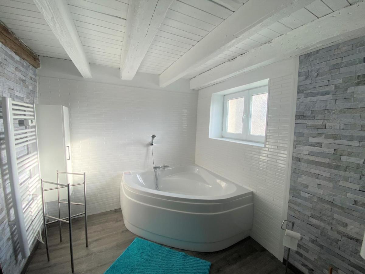 Maison D'Hotes A La Fontaine Fleurie 88 Fremifontaine Exteriör bild